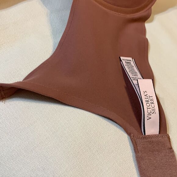 Victorias Secret Sz 32DDD "Incredible" pushup underwire bra/adjusts 2 Razorback - Picture 11 of 11